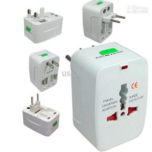 Convertidor Adaptador Universal Viajero Enchufe 150 Países