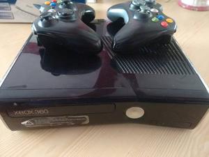 Xbox 360 Slim 250 Gb 2 Controles