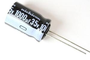 Condensador Electrólitico uf 35v Sanyo 105°c