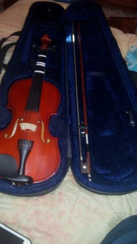 Violin 1/2 Marca Astor