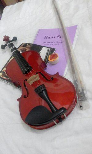 Violin Cremona 4/4. Perrubia Mas Partituras Y Cuaderno