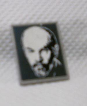 Pin De Lenin