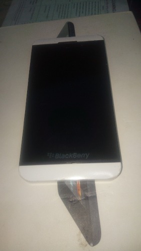 Blackberry Z10 Blanco Para Reparar O Repuesto