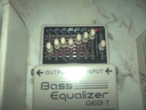 Boss - Geb-7 | Pedal Compacto Bass Equalizer