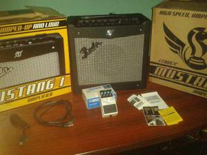 Amplificador Fender + Pedal Boss