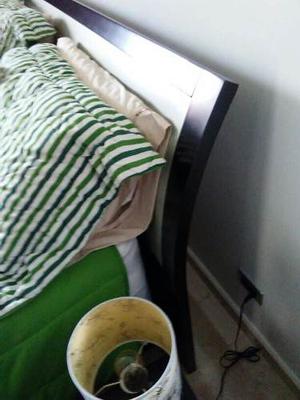 Juego De Cuarto Cama Matrimonial Con Mesa De Noche