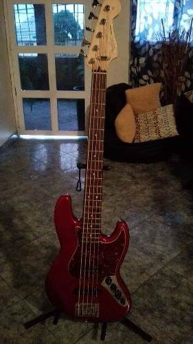 Fender Jazz Bass Deluxe V