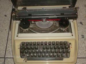 Maquina De Escribir (Marca Olympiette)