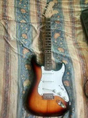 Guitarra Eléctrica Stratocaster Squier Fender Bullet Strat