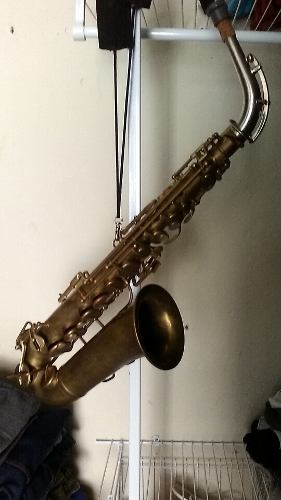 Saxofon Alto Marca Premier(Usado)