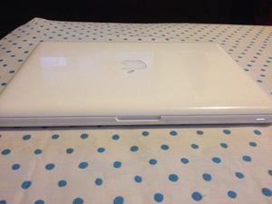 Apple Macbook A