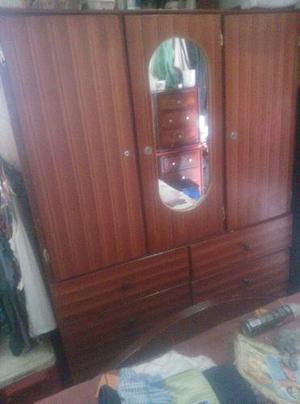 Closet De Madera Con Espejo!!!