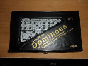 Fichas De Domino Con Su Estuche Decorado 4,9 X 2,4 X 0,18