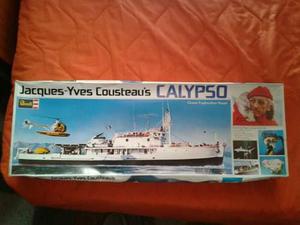 Modelo Escala Del Barco De Jacques Cousteau`s Calypso