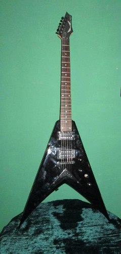 Guitarra Eléctrica Dean Dave Mustaine Classic Black