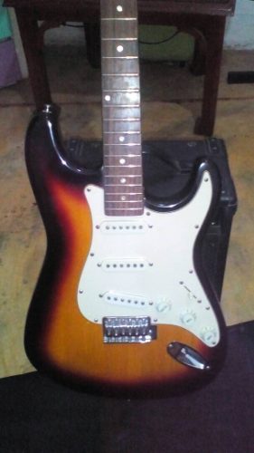 Guitarra Electrica Con Amplificador