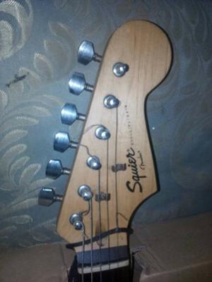 Guitarra Fender Squier Stratocaster Bullet Start