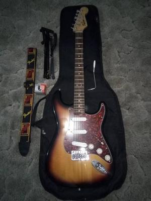 Guitarra Squier Fender Strato Combo