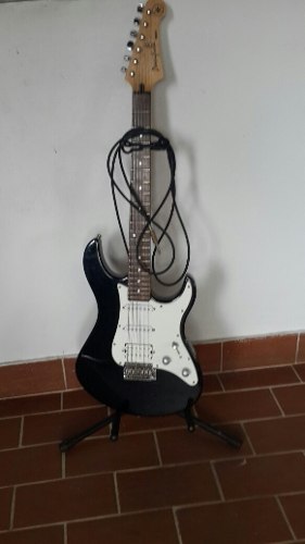 Guitarra Yamaha Pacífica Pac012 Impecable Casi Nueva