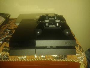 Playstation 4 + 2 Controles + 4 Juegos Digitales