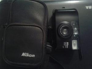 Camara Nikon One Touch Zoom Usada
