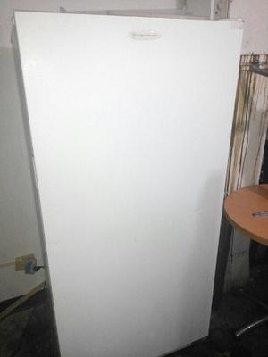 Congelador Vertical Frigidaire Electrolux