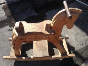 Caballo De Madera Mecedor