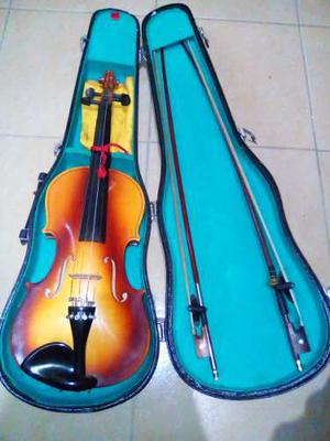 Violin 4/4 Restler Estuche Duro 4 Cuerdas Dos Arcos Perrubia