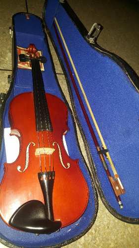 Violin Cremona Fecit Anno Domini 19