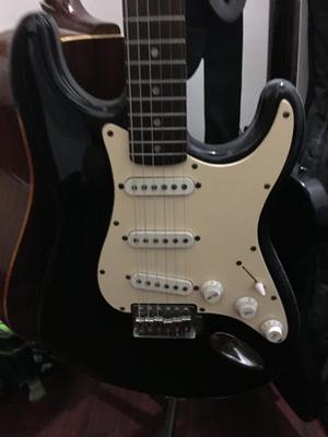 Guitarra Fender Squier Bullet Strat