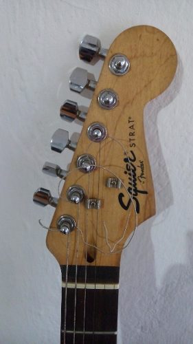Guitarra Fender Squire Stratocaster (acepto Cambio)