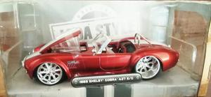 Carro A Escala 1:24 De Colección Shelby Cobra  S/c