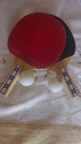 Raquetas De Ping Pong Y Pelotas