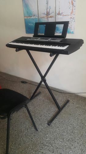 Teclado Yamaha Ypt 240 + Paral