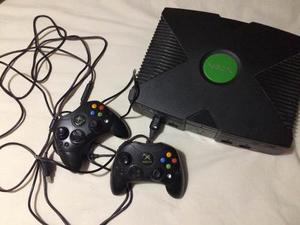 Xbox Classic Mas Dos Controles Y Sus Cables.