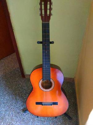 Guitarra Acústica En Buenas Condiciones Con Accesorios