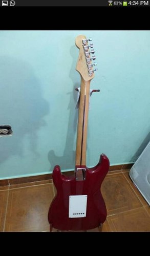 Guitarra Electrica (squier By Fender)