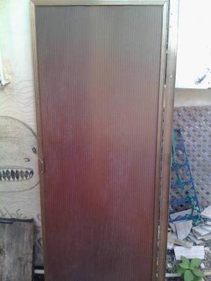 Puerta De Aluminio Dorado Y Pvc