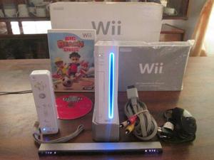 Nintendo Wii En Caja Con Controles, Cables Y Juego Original