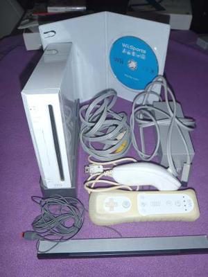 Nintendo Wii Sport Con Sus Controles Y Juego Original