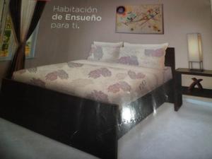 Cama Matrimonial Con Mesa De Noche Utech