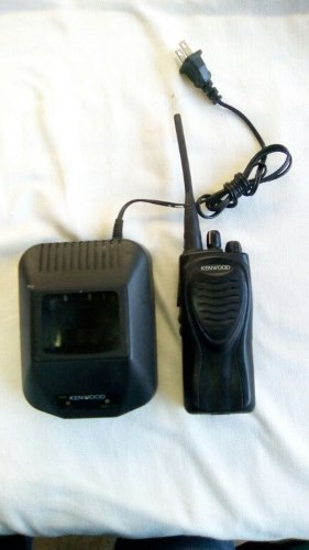 Radio Portátil Kenwood Uhf Tk