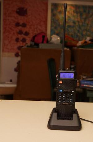 Radio Transmisor Baofeng Uv-5r  Mhz Y  Mhz