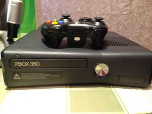 Vendo Cambio Xbox 360 Slim 4g Impecable + 1 Control 8 Juegos