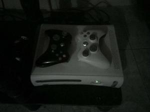 Xbox 360 Chipeada 2 Controles + 200 Juegos