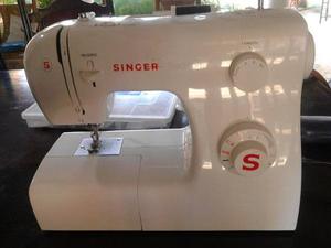 Maquina De Coser Singer Tradition 