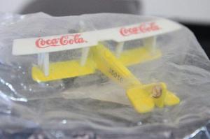 Coleccion Coca-cola Avion De Metal 8 Cm X 6 Original Difici