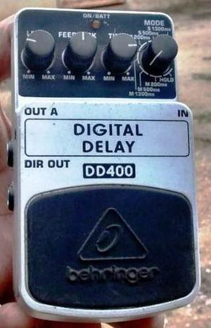 Pedal De Guitarra Electrica Digital Delay Dd400 Behringer