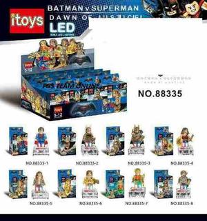 Itoys Batman V Superman Base Led Compatible Con Lego 4,5 Cms