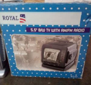Mini Tv Radio Portatil En Caja Royal
